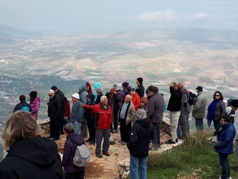 תצפית מהר כביר , אלון מורה